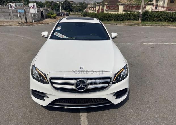 Mercedes-Benz E300 2017 Pearl · Photo 2
