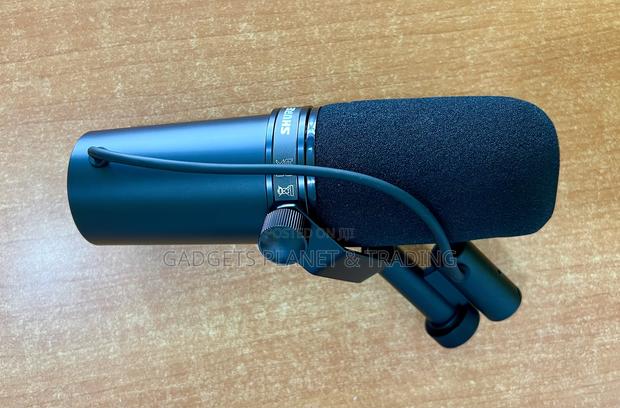 Shure Sm7b Vocal Dynamic Microphone – XLR Studio Mic · Photo 4