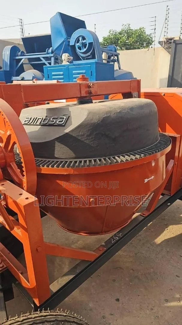 Heavy Duty Industrial Concrete Mixer · Photo 1