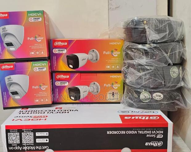 4 Channel Analogue CCTV Camera With Full Colour and Audio · Photo 1