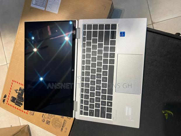 New Laptop HP EliteBook 1040 G8 16GB Intel Core I7 SSD 512GB · Photo 3