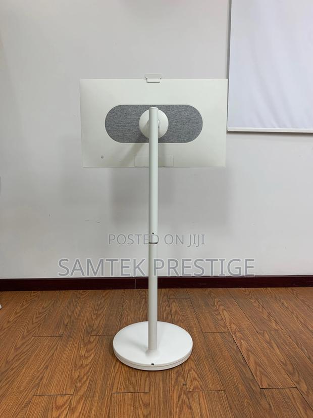 Samtek 32inches Android Rechargeable Smart Tv · Photo 3