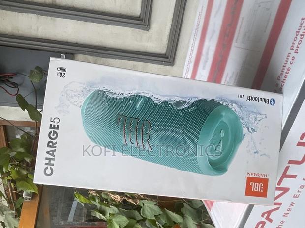 Ubl Charger 5 Vortexbass Stellar-power Audio Reactor · Photo 1