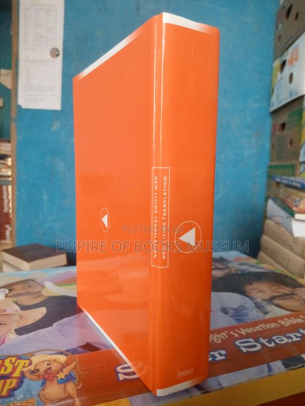 Student's Life Application Study Bible: NLT Hardback · Photo 1