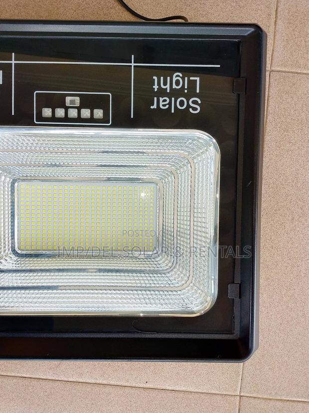 Solar Light 200w Solar Charging Rechargeable · Photo 3