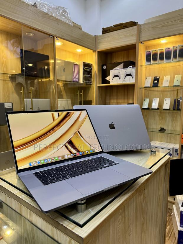 New Laptop Apple MacBook Pro 2019 16GB Intel Core i9 SSD 1T · Photo 4