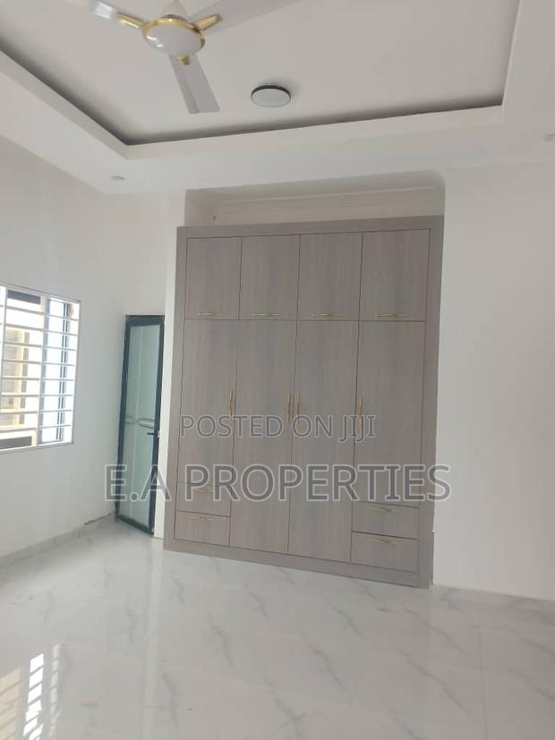 3bdrm House in E A Properties, Coca Cola for sale · Photo 5