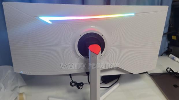 Samtek 34inch 240hz Curve Gaming Monitor · Photo 3