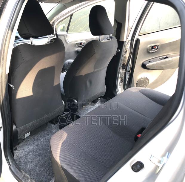 Very Neat Toyota Voxy for Rent · Photo 6