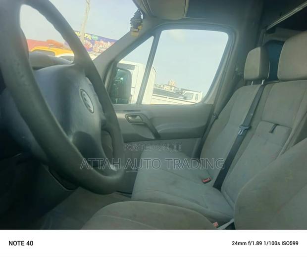 Volkswagen Crafter 2010 White · Photo 7