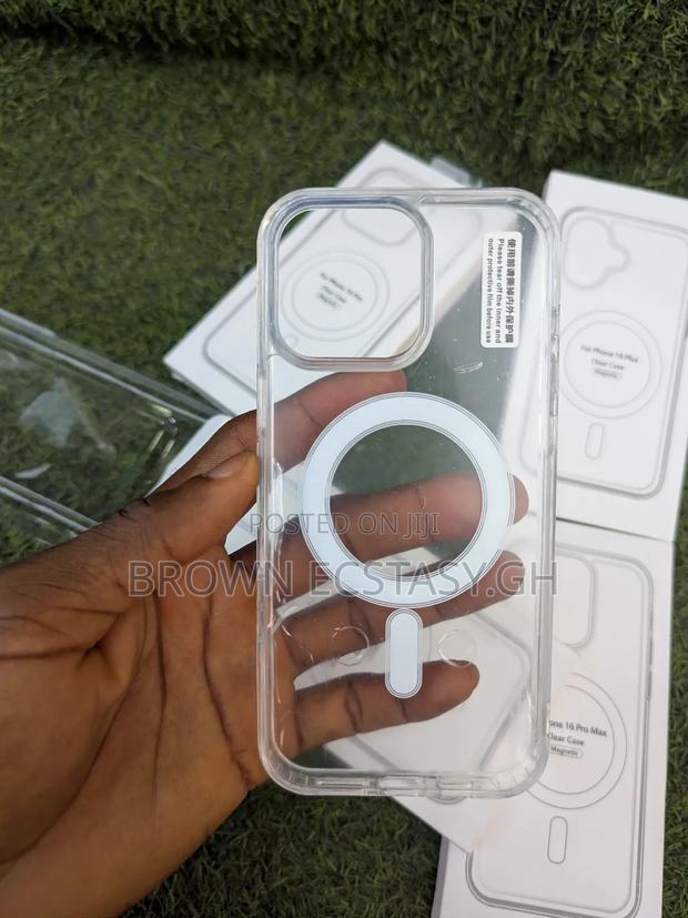 iPhone 14/15/16 Pro And Pro Max Max Transparent Case · Photo 3