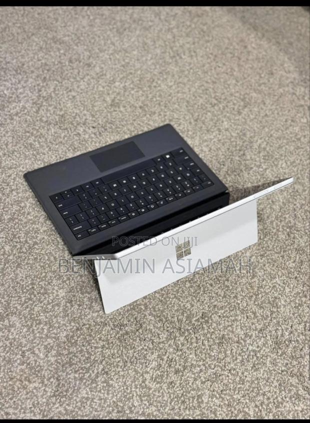 New Laptop Microsoft Surface Go 4GB Intel SSHD+SSD 60GB · Photo 5