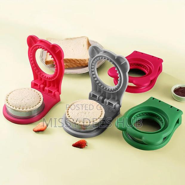 Sandwich Cutter · Photo 3