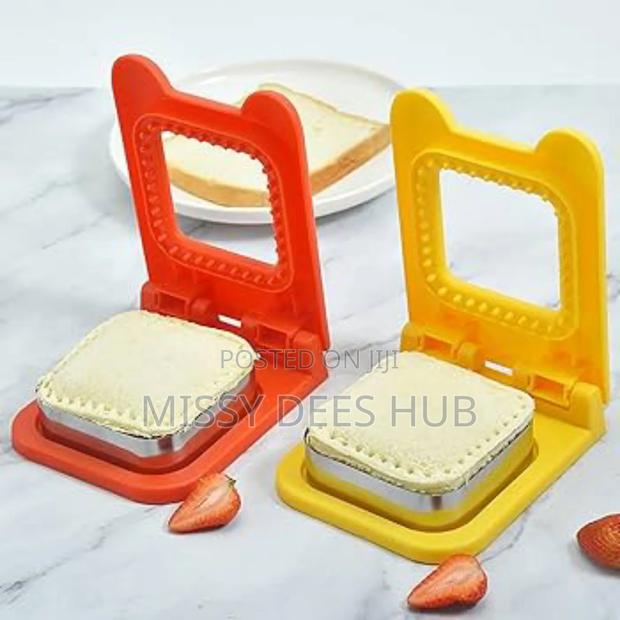 Sandwich Cutter · Photo 2