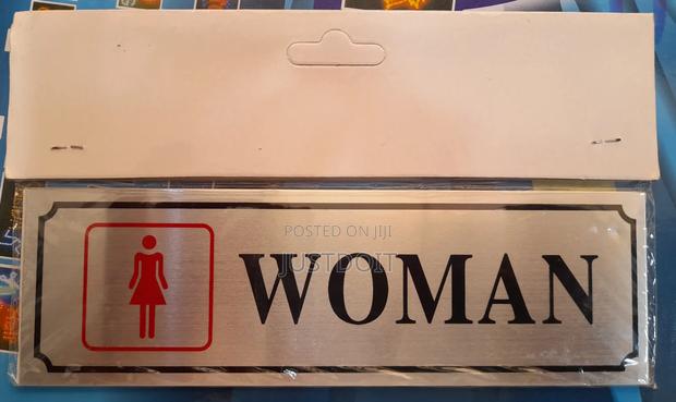 Man / Woman Washroom Signs · Photo 2
