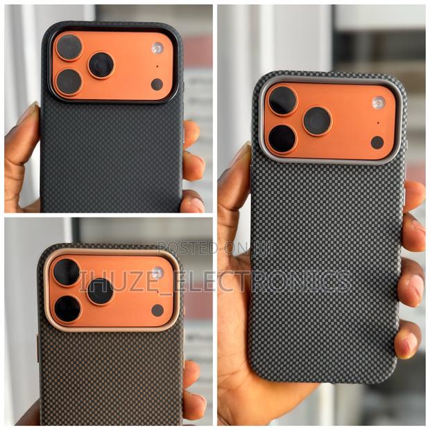 iPhone 17pro/17pro Max /18pro/18pro Max Carbon Fiber Protective Covers · Photo 1