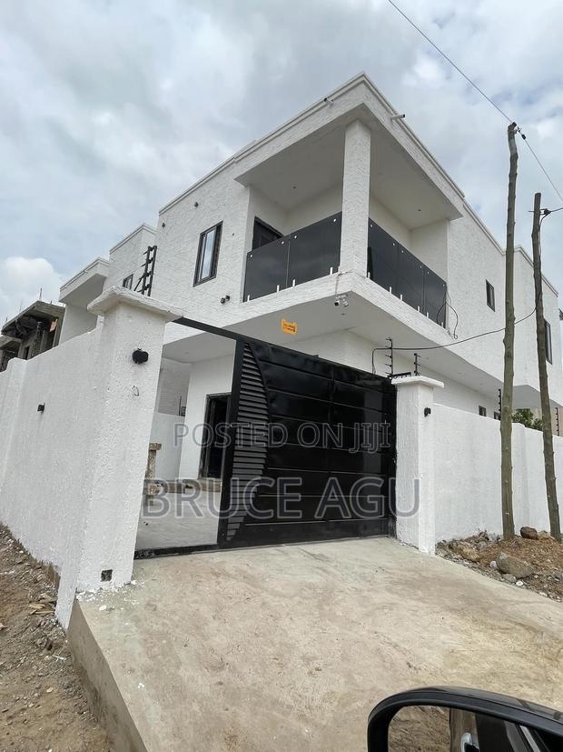 3bdrm Duplex in Nmai-Dzorn for sale