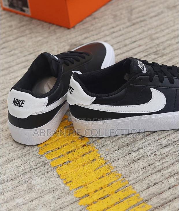 Nike Men’S Court Shot Leather · Photo 2