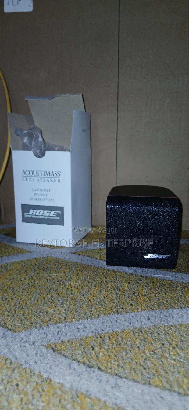 Bose Acoustimass Cube Speaker · Photo 2
