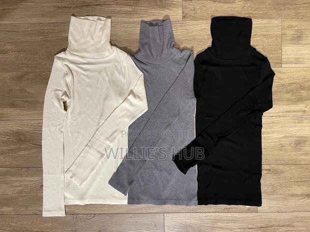 Polo Neck Long Sleeve · Photo 2