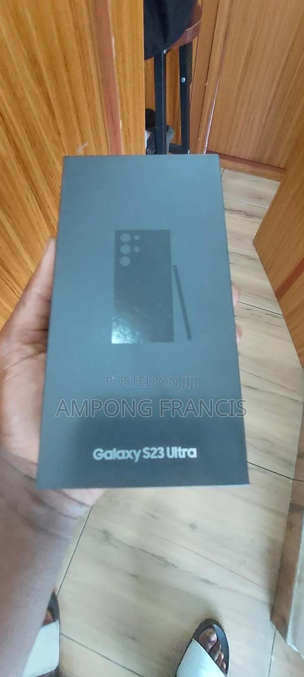 New Samsung Galaxy S23 Ultra 256 GB Black · Photo 2