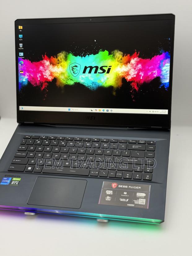 Laptop MSI GE66 Raider 16GB Intel Core I7 SSD 512GB · Photo 1