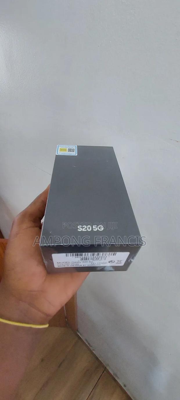 New Samsung Galaxy S20 128 GB · Photo 1