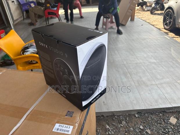 Harman Kardon Onyx 9 Crystalsound Bluetooth System · Photo 1