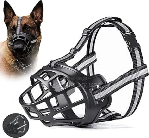 Adjustable Dog Muzzle (S,M,L,Xl) · Photo 1