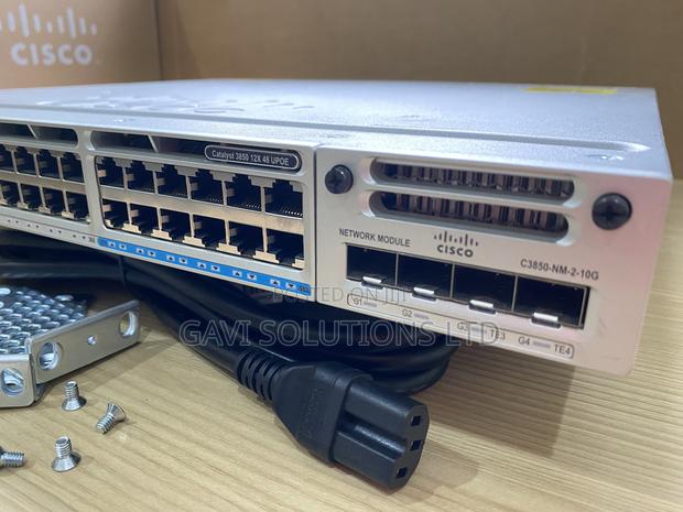 Cisco Catalyst 3850 48port Upoe+ · Photo 2