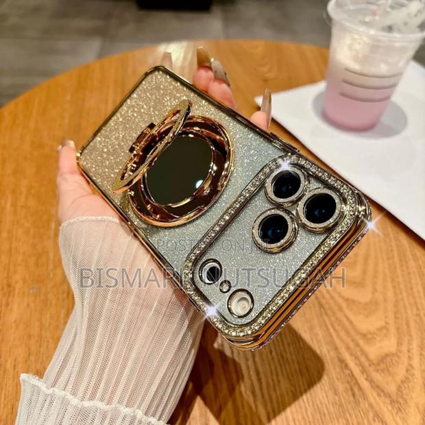 Tech Luxury Diamond Magsafe Ring iPhone Cases · Photo 6