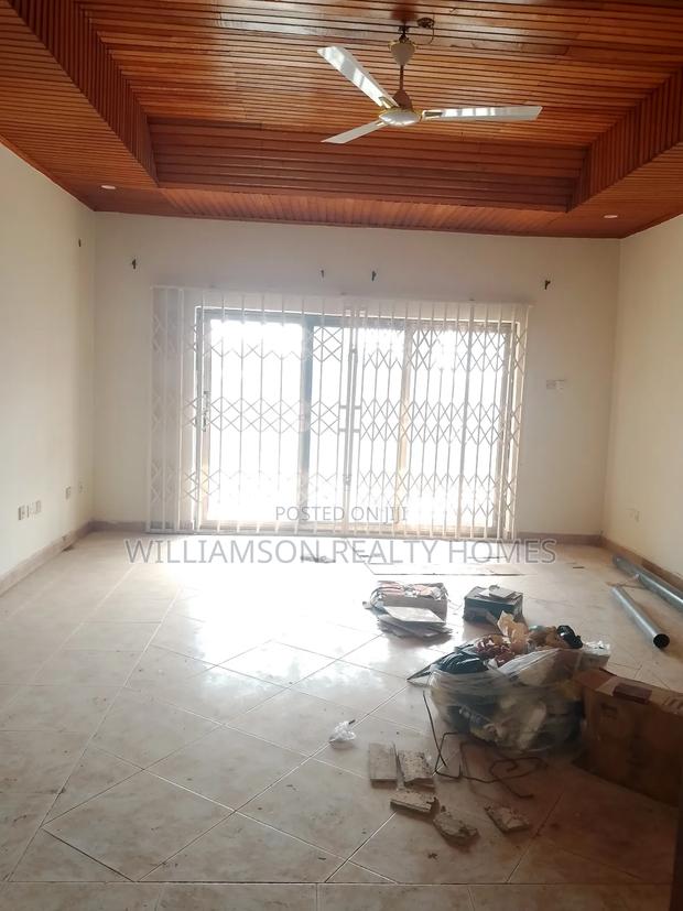 4bdrm House in Community 18 Area, Spintex for rent · Photo 7