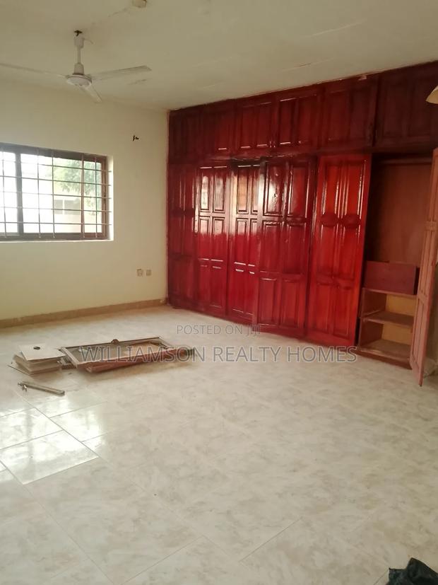 4bdrm House in Community 18 Area, Spintex for rent · Photo 5