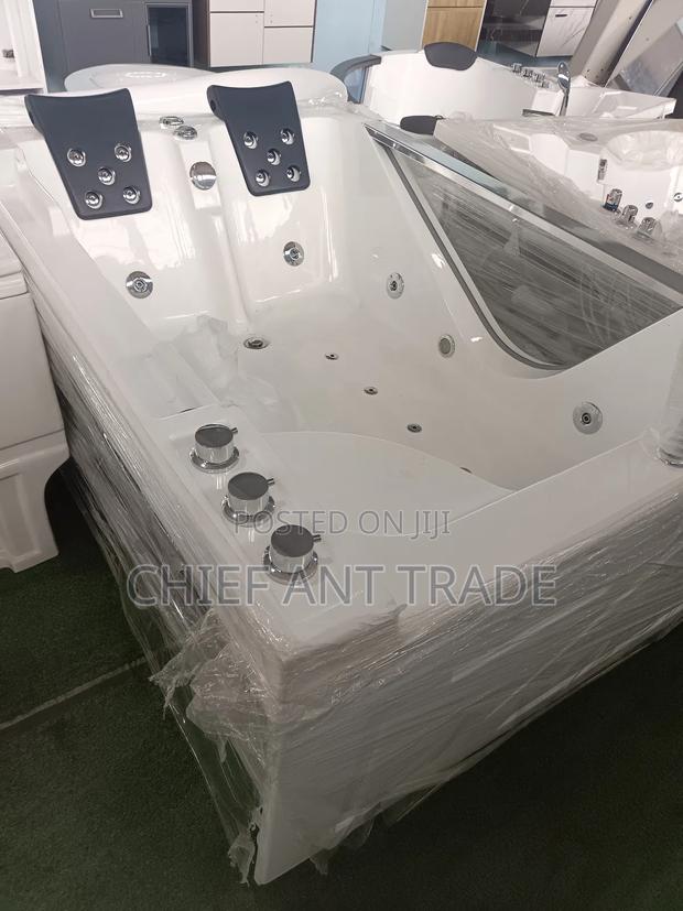 Massaging Jacuzzi With Bluetooth Sound System. Sq · Photo 1