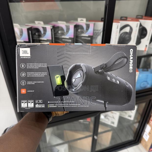 JBL Charge 6 Bluetooth Speaker · Photo 2