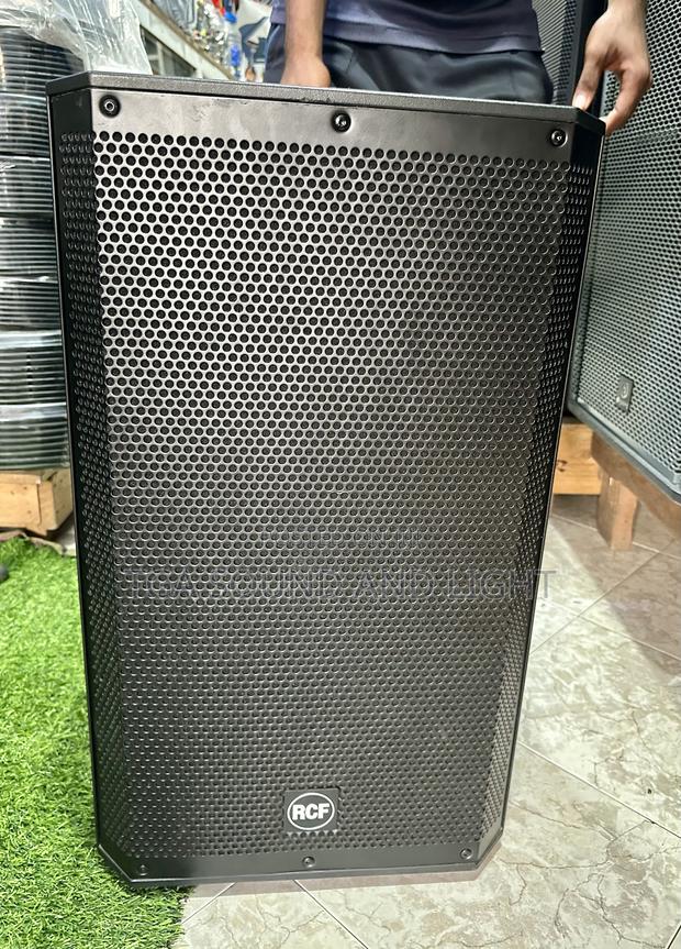 RCF Art915 15 Inches Active Monitors - Pair · Photo 3