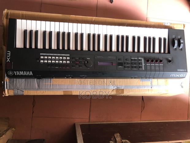 Yamaha Mx61 Keys · Photo 1