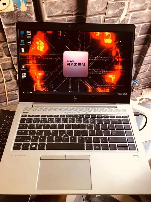 Laptop HP EliteBook 745 G6 8GB AMD Ryzen 5 SSD 256GB · Photo 1