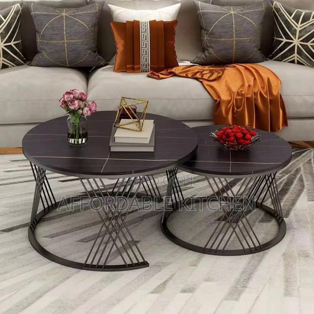 Glass Centre Table · Photo 1