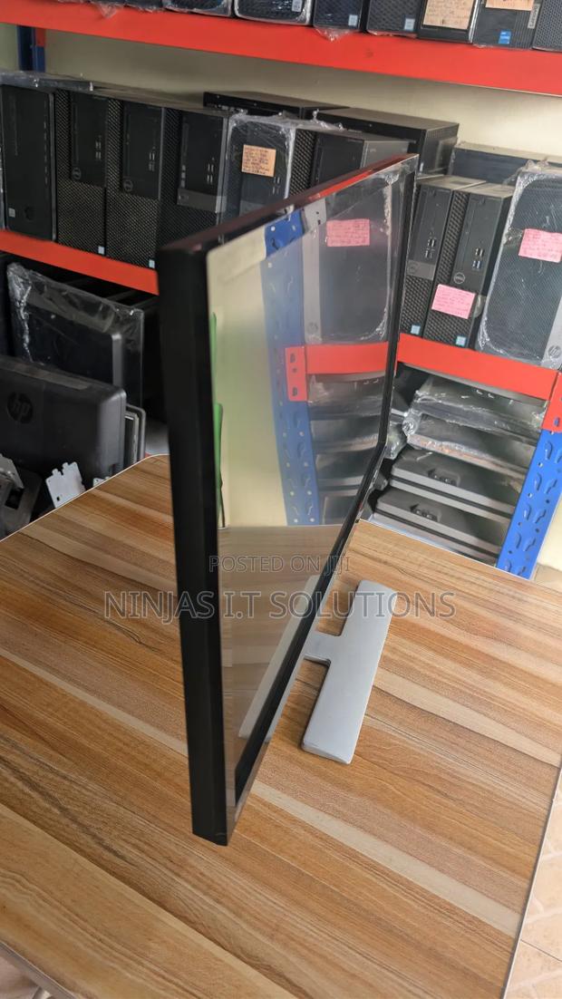 Acer Rt280k Monitor · Photo 5