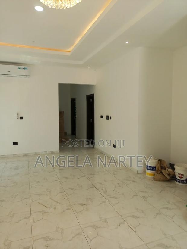 3bdrm House in Community 18 Spintex for sale · Photo 4