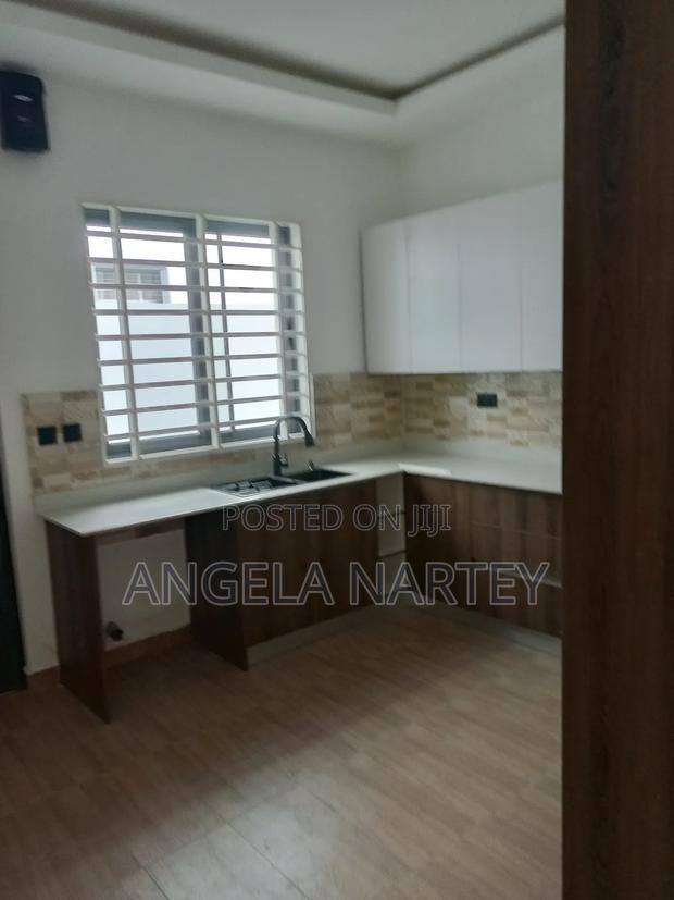3bdrm House in Community 18 Spintex for sale · Photo 8