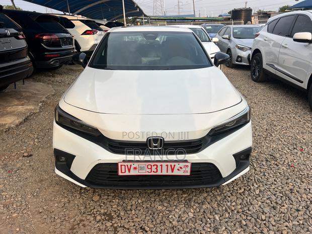 Honda Civic Sport CVT 2023 White · Photo 1