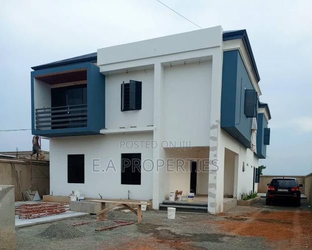 4bdrm House in E A Properties, Malejor for sale · Photo 1