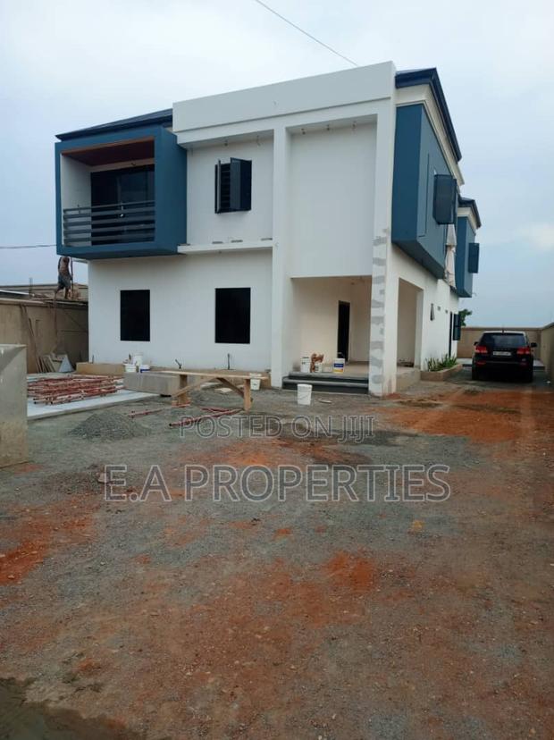 4bdrm House in E A Properties, Malejor for sale · Photo 7