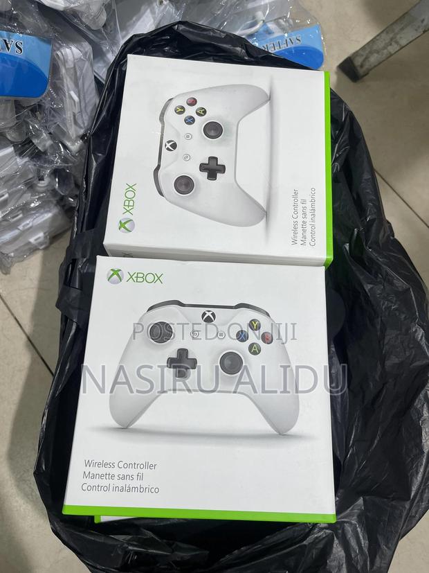 Xbox One S Brand New Original Wireless Controller · Photo 1