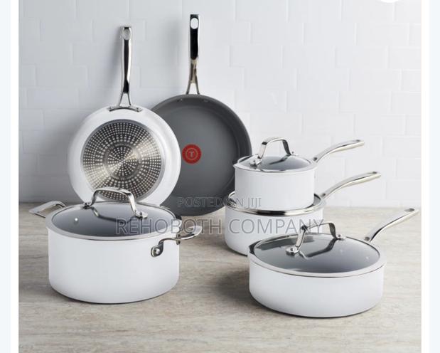 Tefal Excellence Ceramic Non-Stick Cookware Set, 10-Piece · Photo 2