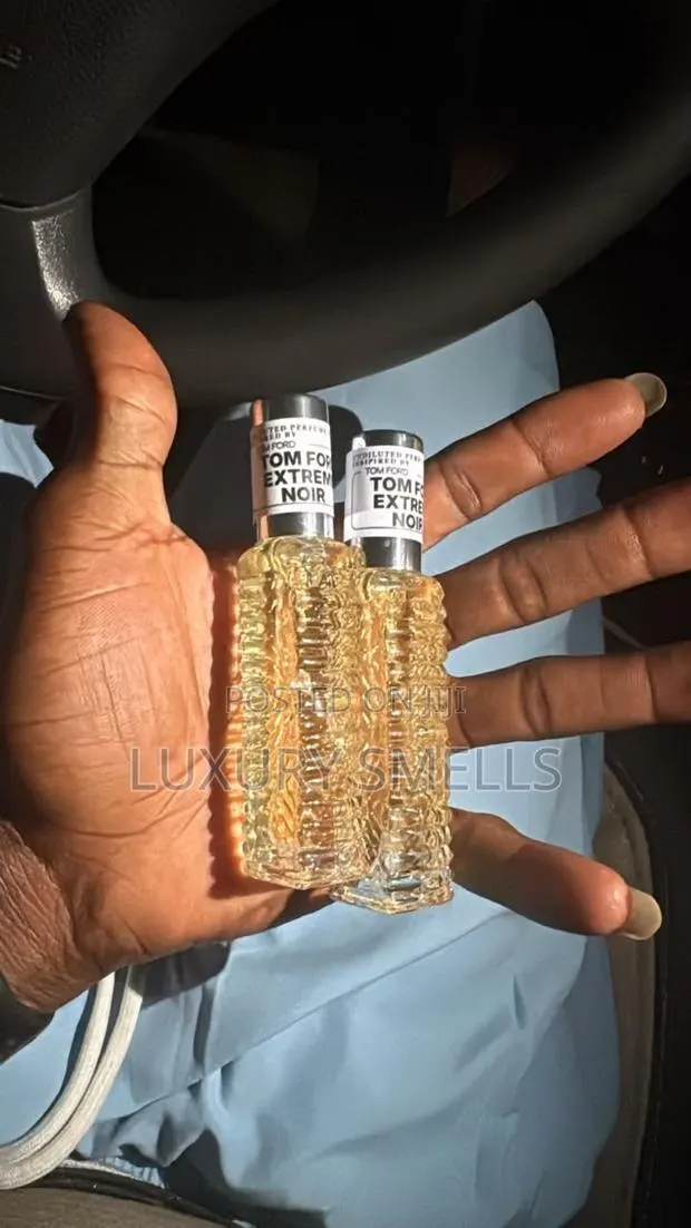 Perfume Oil · Photo 1