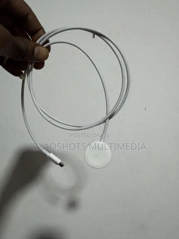 Apple Watch Charger · Photo 1