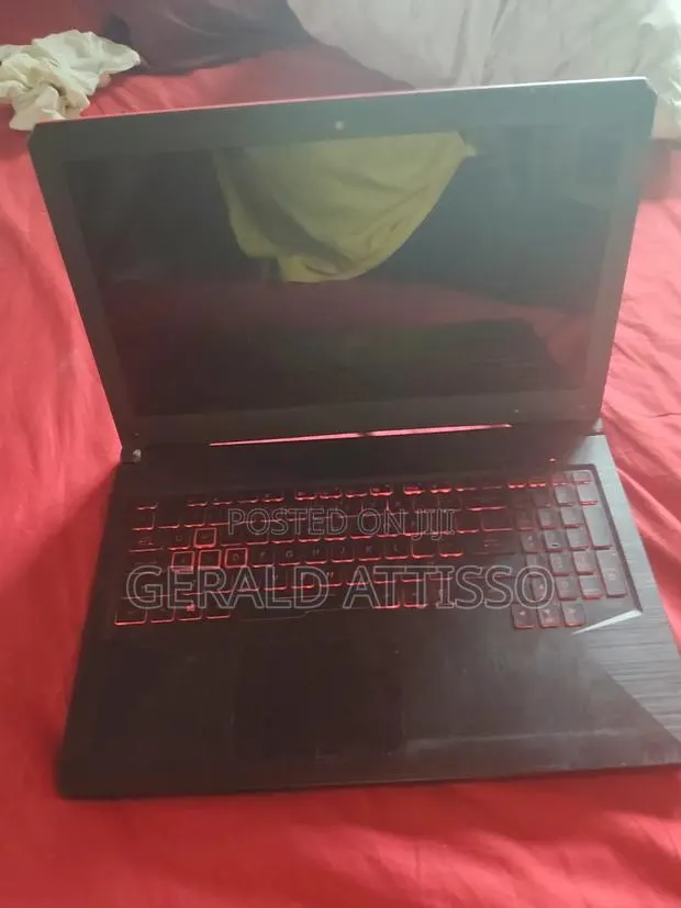 Laptop Asus TUF Gaming FX504 8GB Intel Core i5 HDD+SSD 1T · Photo 1